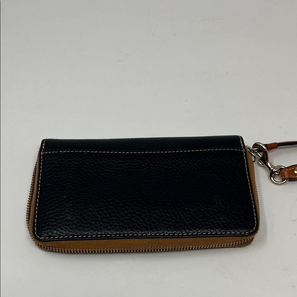 Dooney & Bourke Black and Tan Wallet - Picture 4 of 6